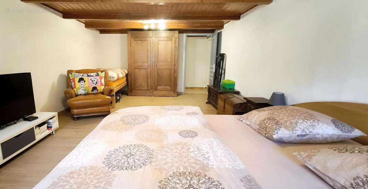 Maison à THOLLON-LES-MEMISES