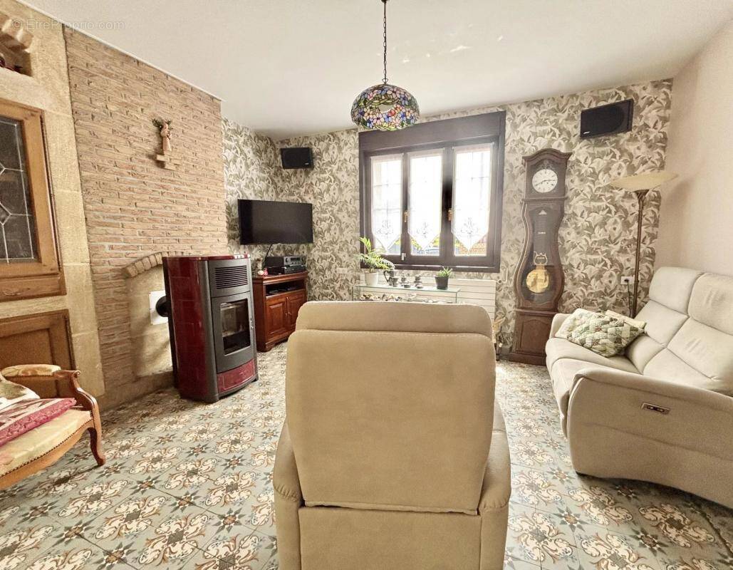 Maison à NEUVILLE-SAINT-VAAST