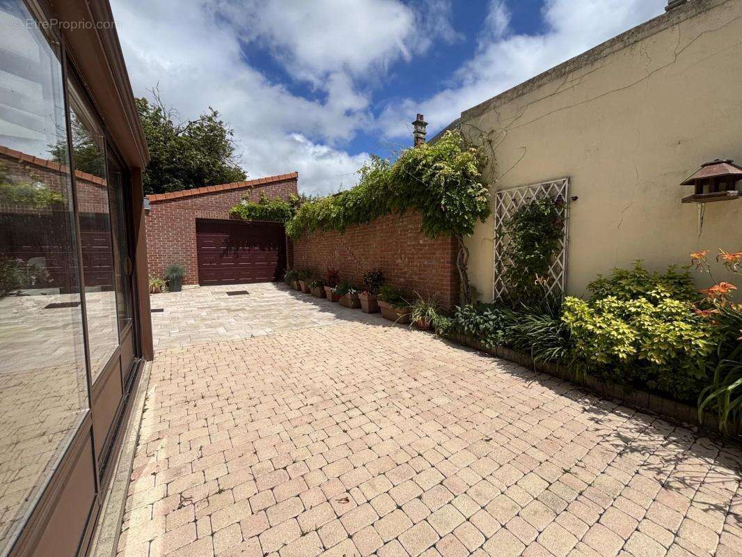 Maison à NEUVILLE-SAINT-VAAST