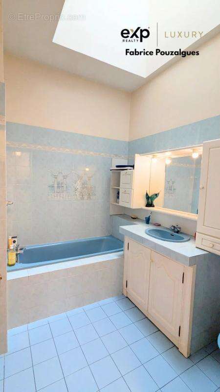 Maison à FARGUES-SAINT-HILAIRE