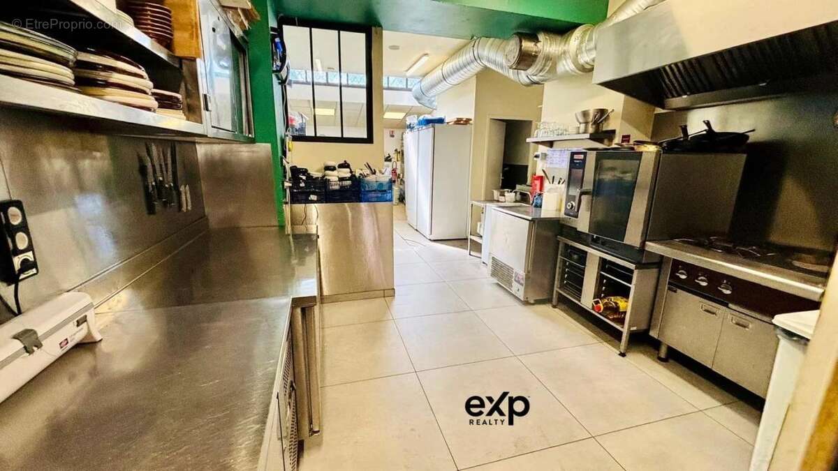 Commerce à AIX-LES-BAINS