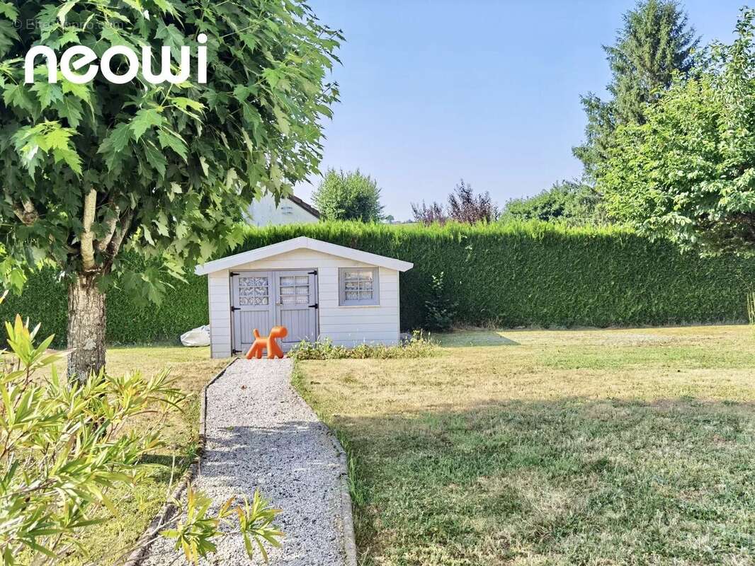 Maison à SANSAC-DE-MARMIESSE