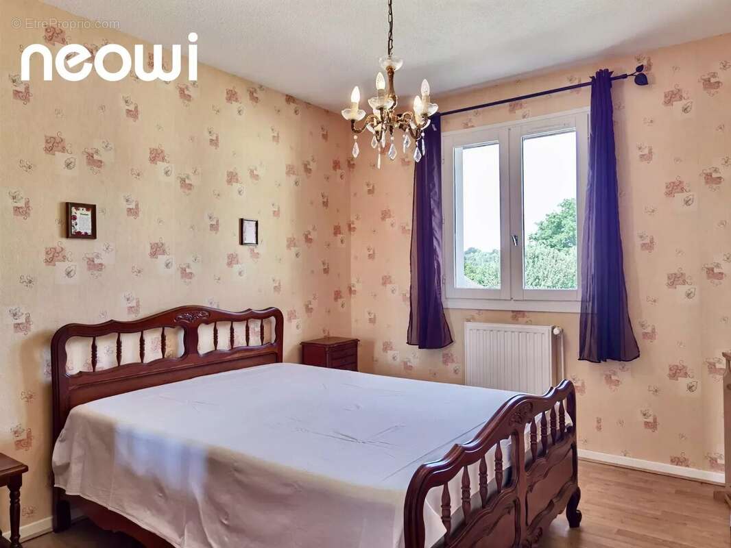 Maison à SANSAC-DE-MARMIESSE