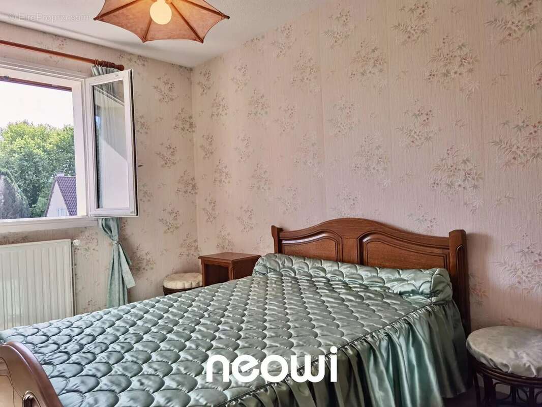 Maison à SANSAC-DE-MARMIESSE