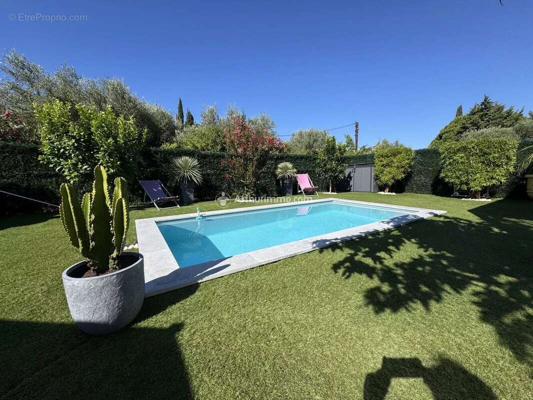 Appartement à SANARY-SUR-MER