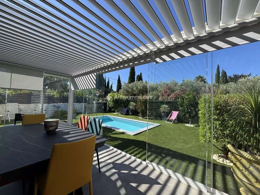 Appartement à SANARY-SUR-MER