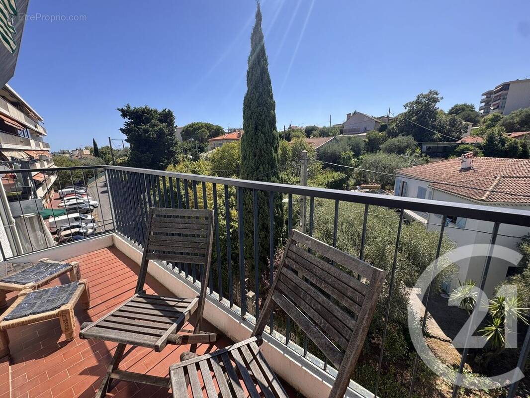 Appartement à LE CANNET