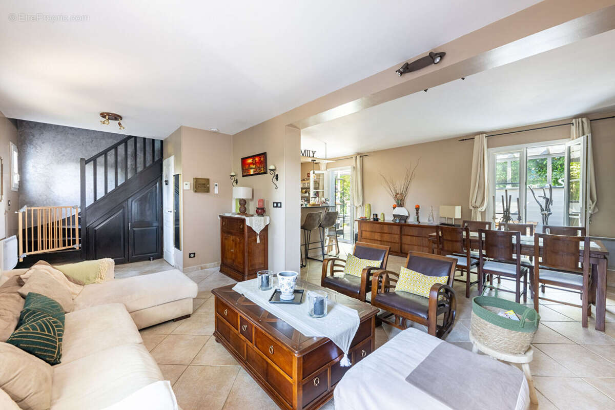 Maison à SERAINCOURT