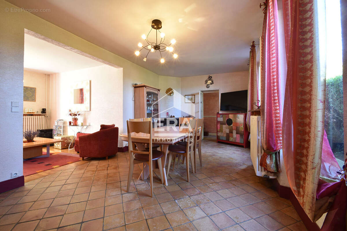 Maison à JOUARS-PONTCHARTRAIN