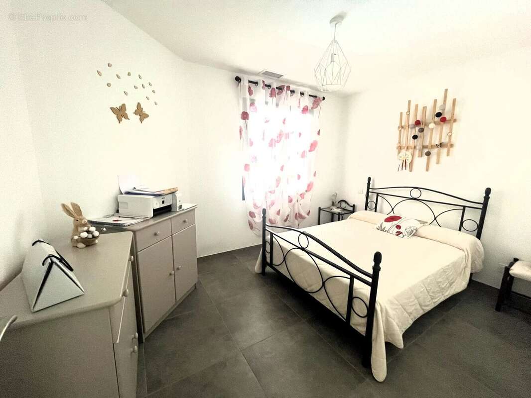 Maison à LA LONDE-LES-MAURES