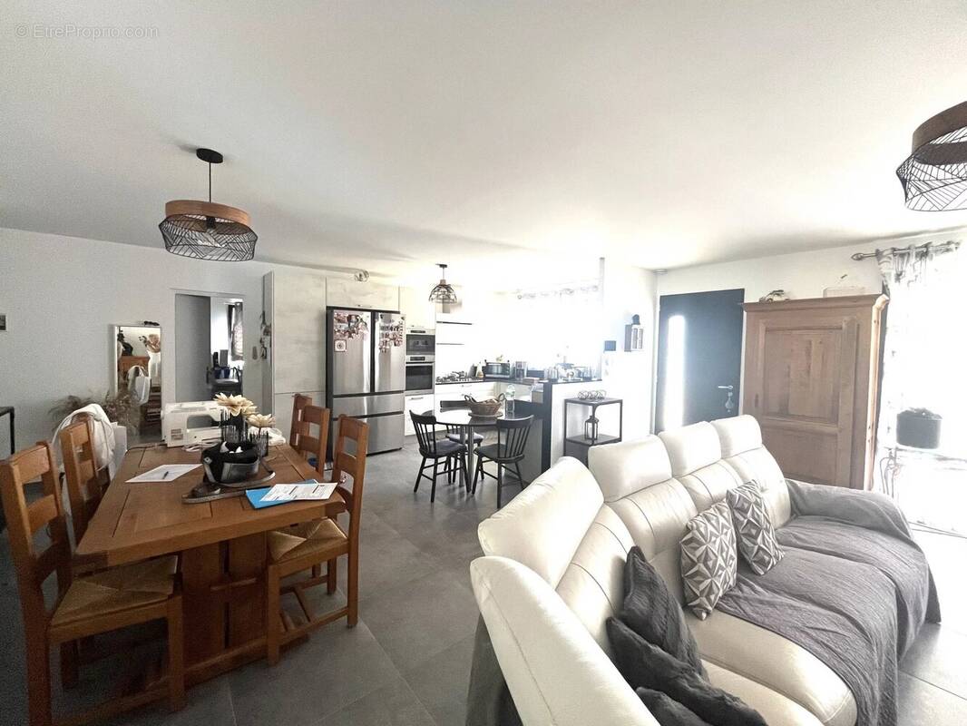 Maison à LA LONDE-LES-MAURES