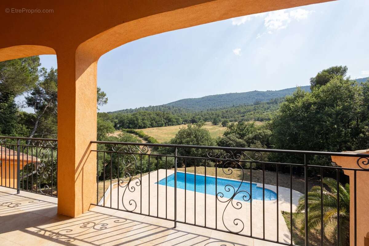 Maison à LE CANNET-DES-MAURES