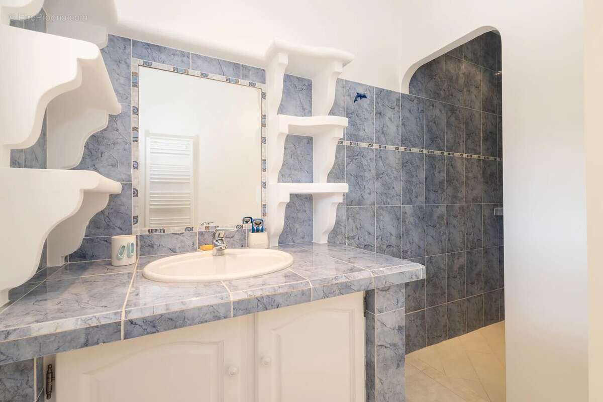 Maison à LE CANNET-DES-MAURES