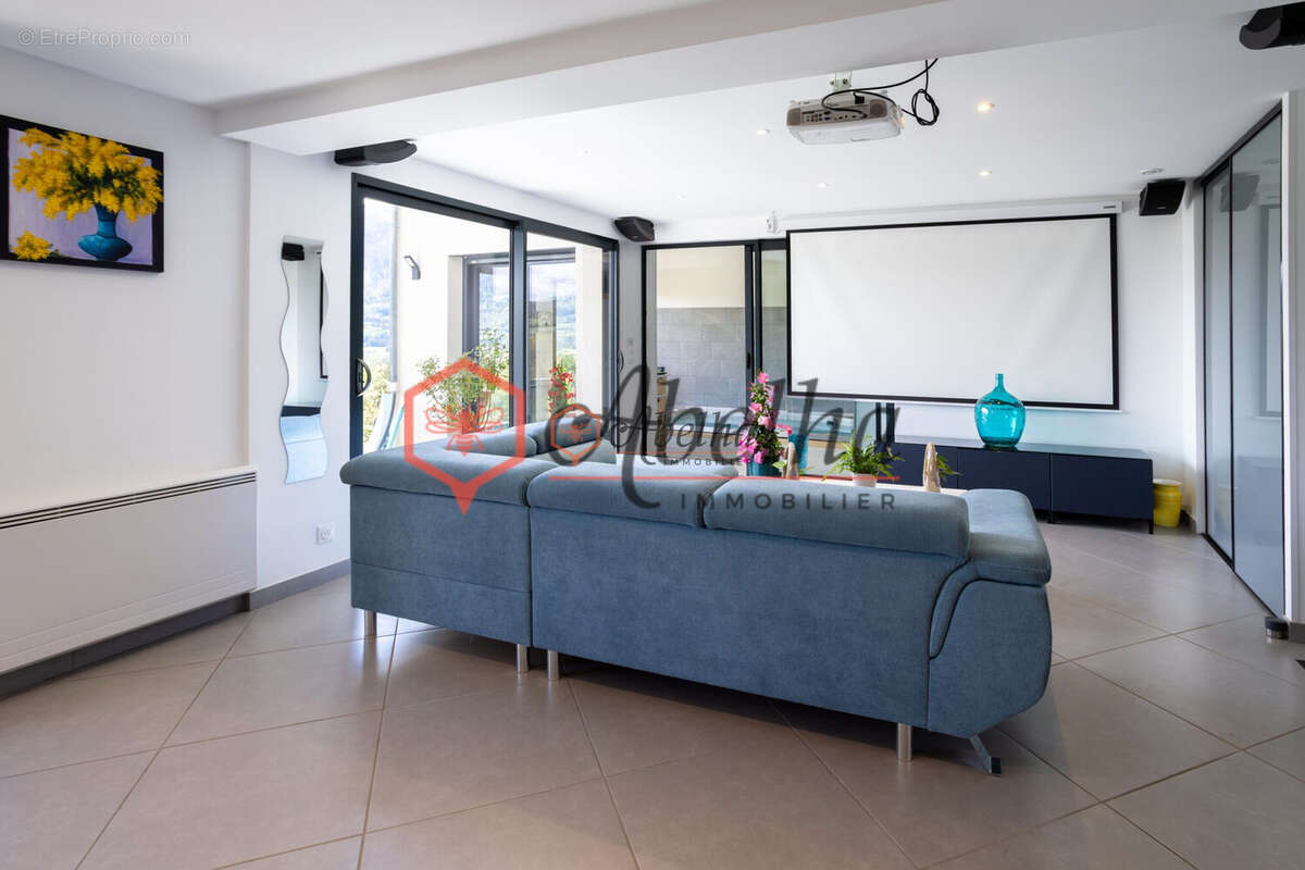 Maison à SAINT-BONNET-EN-CHAMPSAUR