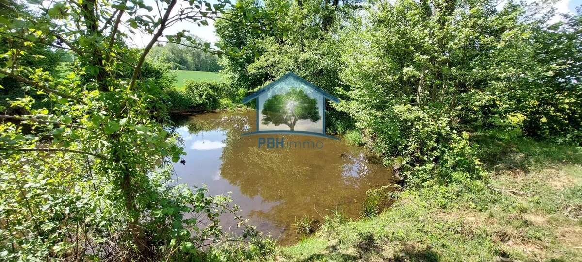 Terrain à GRANDVILLERS