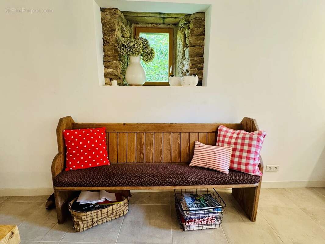 Maison à LA SALVETAT-PEYRALES