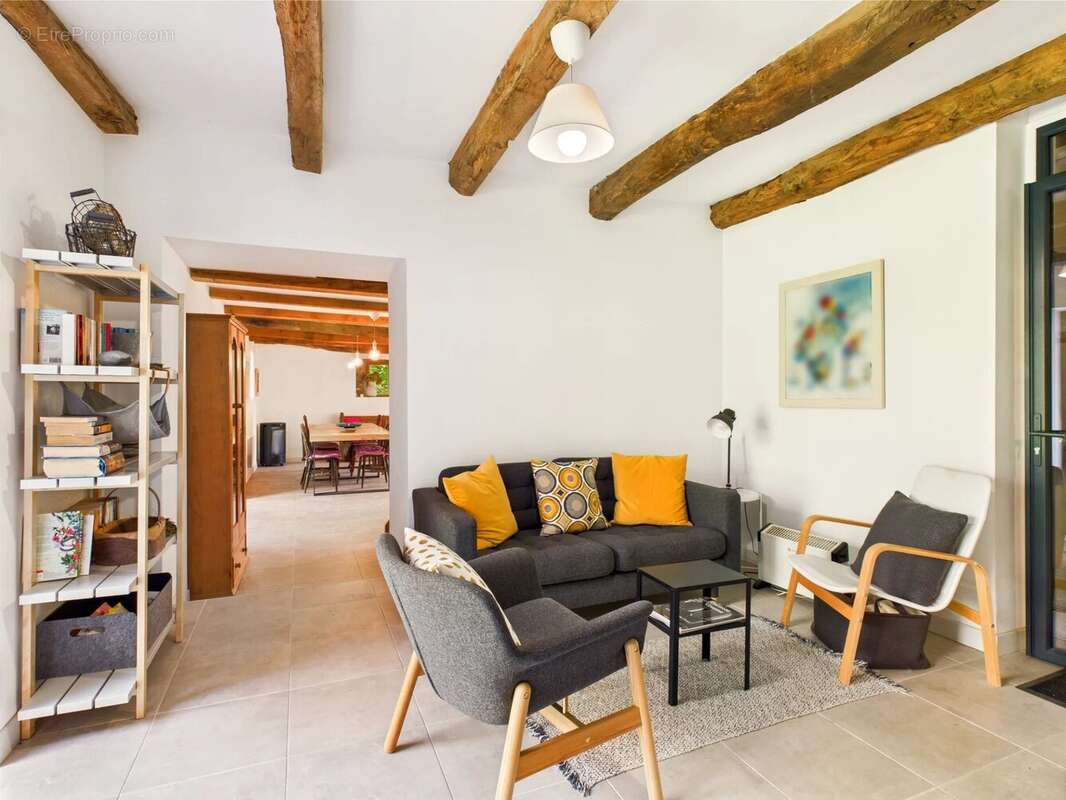 Maison à LA SALVETAT-PEYRALES