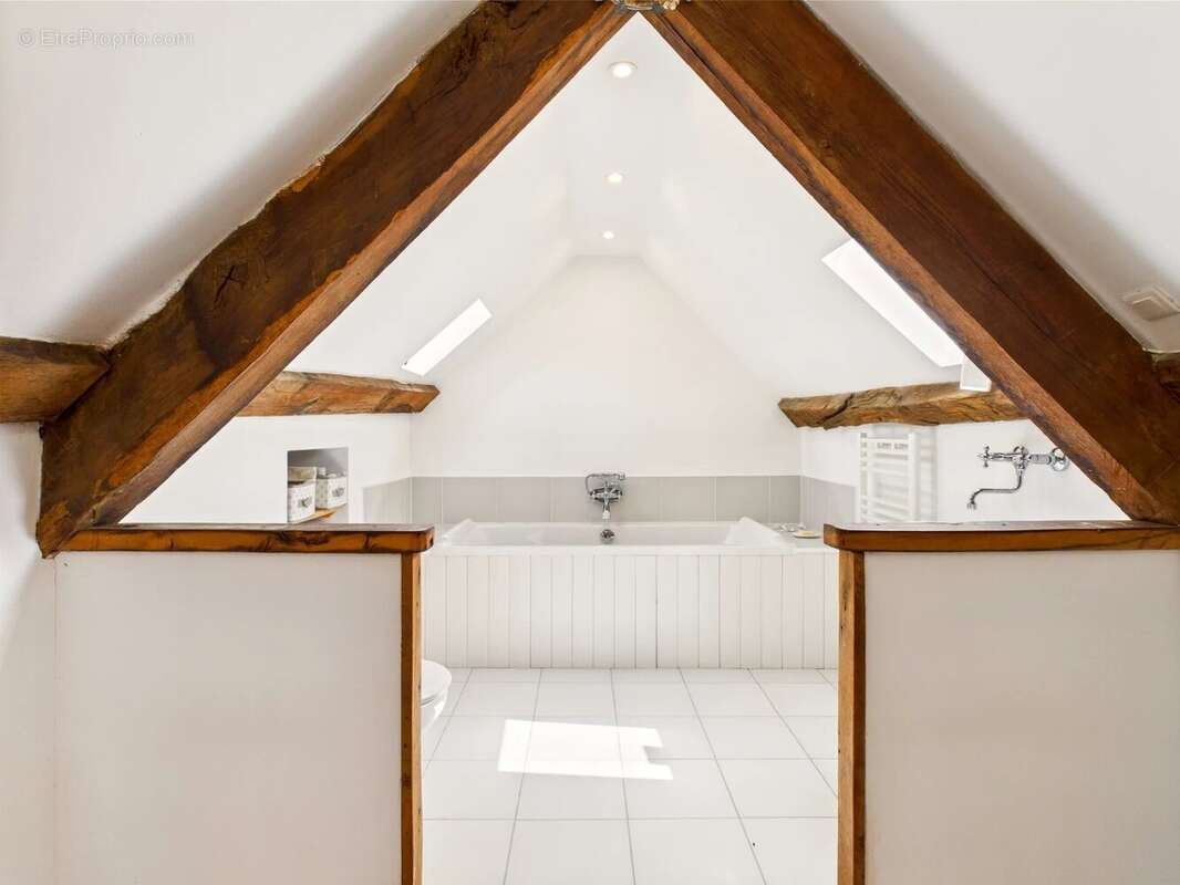 Maison à LA SALVETAT-PEYRALES