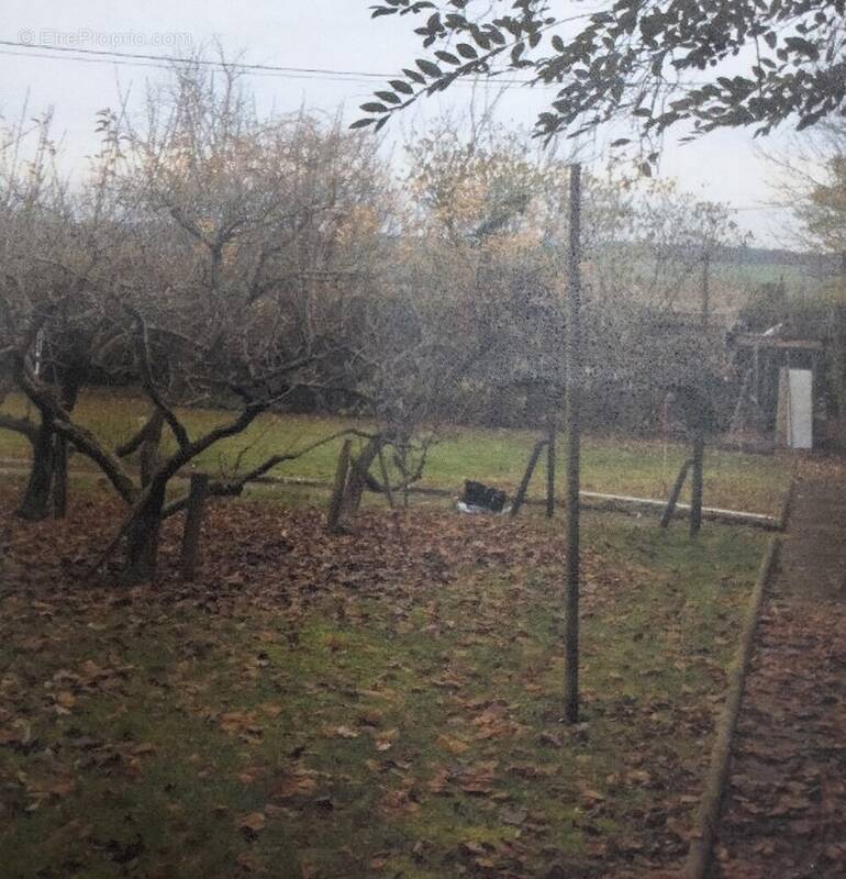 Terrain à COULOMMIERS