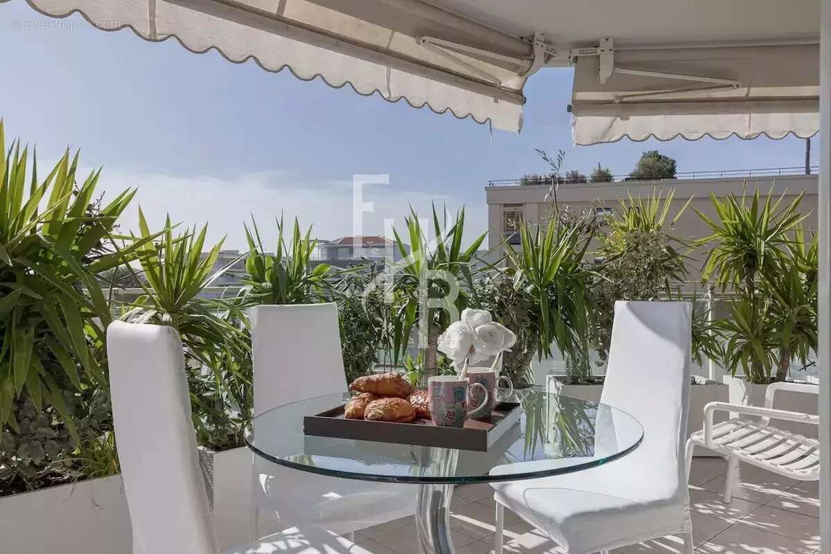Appartement à CANNES
