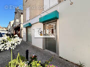 Commerce à LA VILLE-DU-BOIS