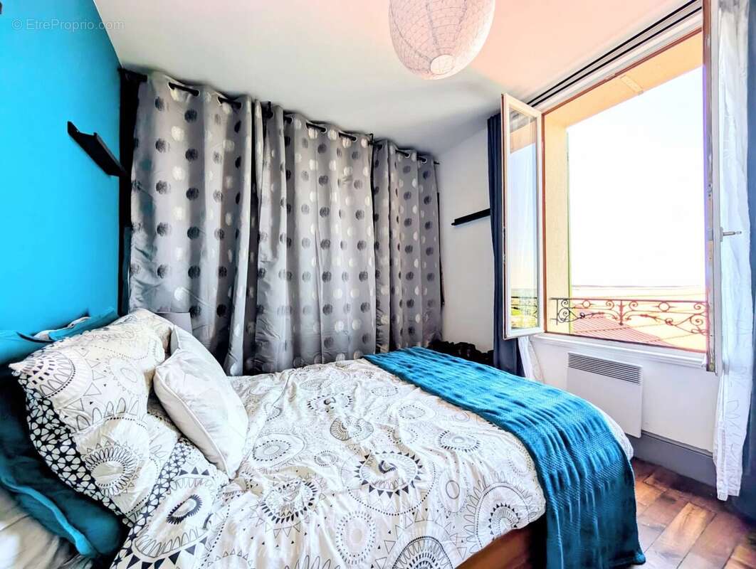 Appartement à SAINT-CYR-L'ECOLE