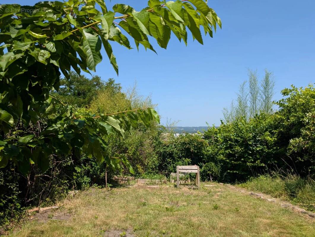 Appartement à SAINT-CYR-L'ECOLE