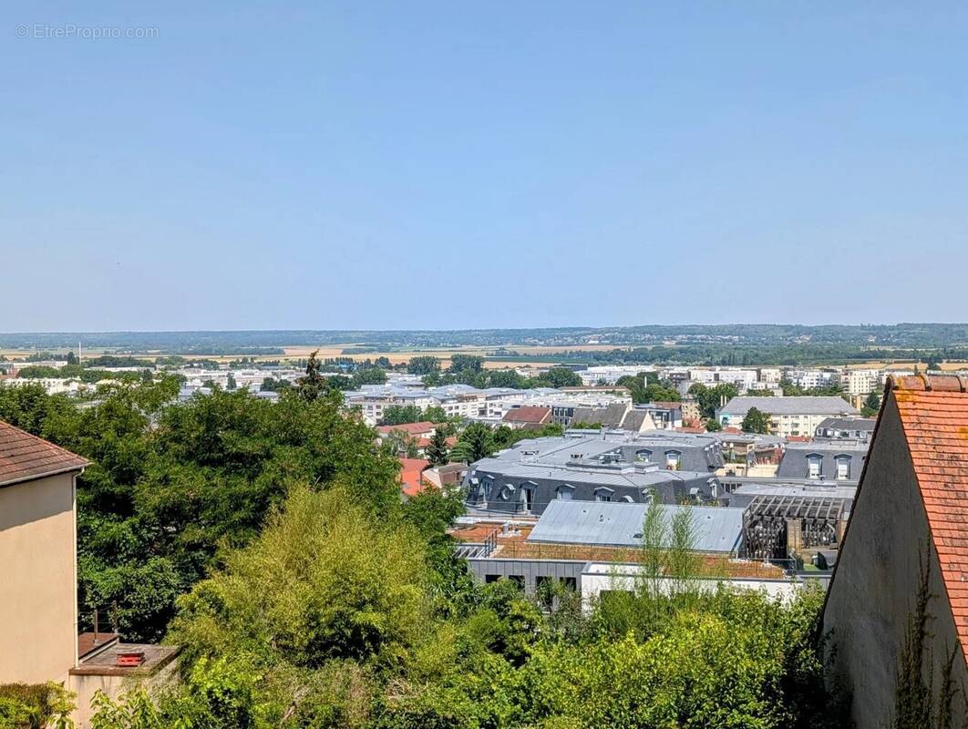 Appartement à SAINT-CYR-L&#039;ECOLE