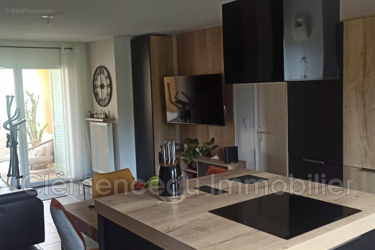 Appartement à LA COLLE-SUR-LOUP