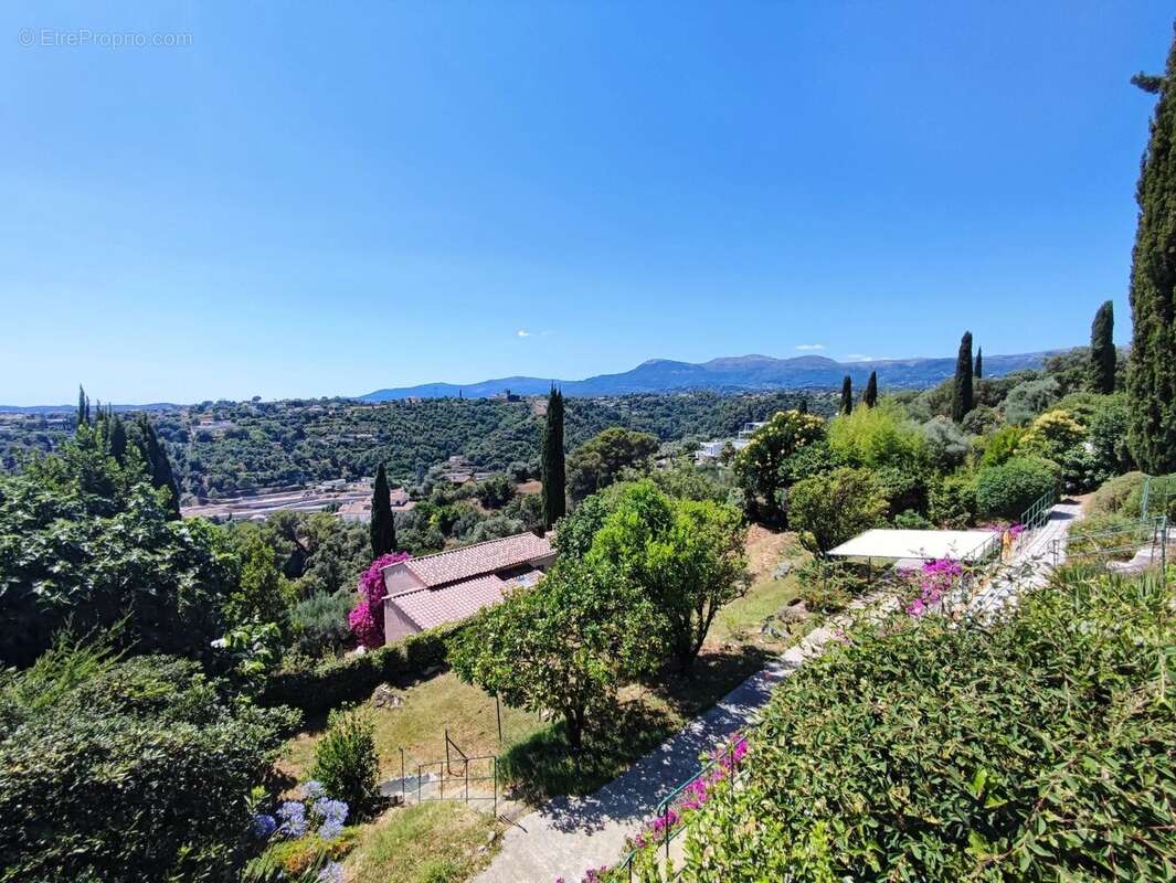 Maison à CAGNES-SUR-MER