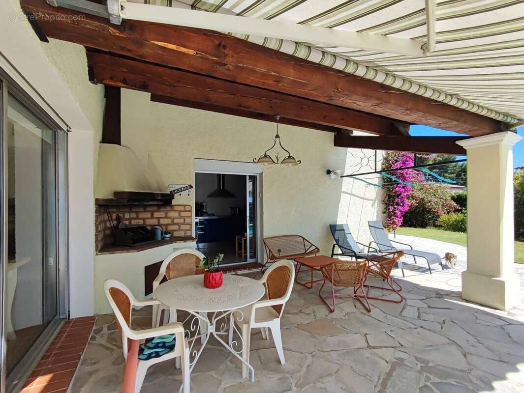 Maison à CAGNES-SUR-MER