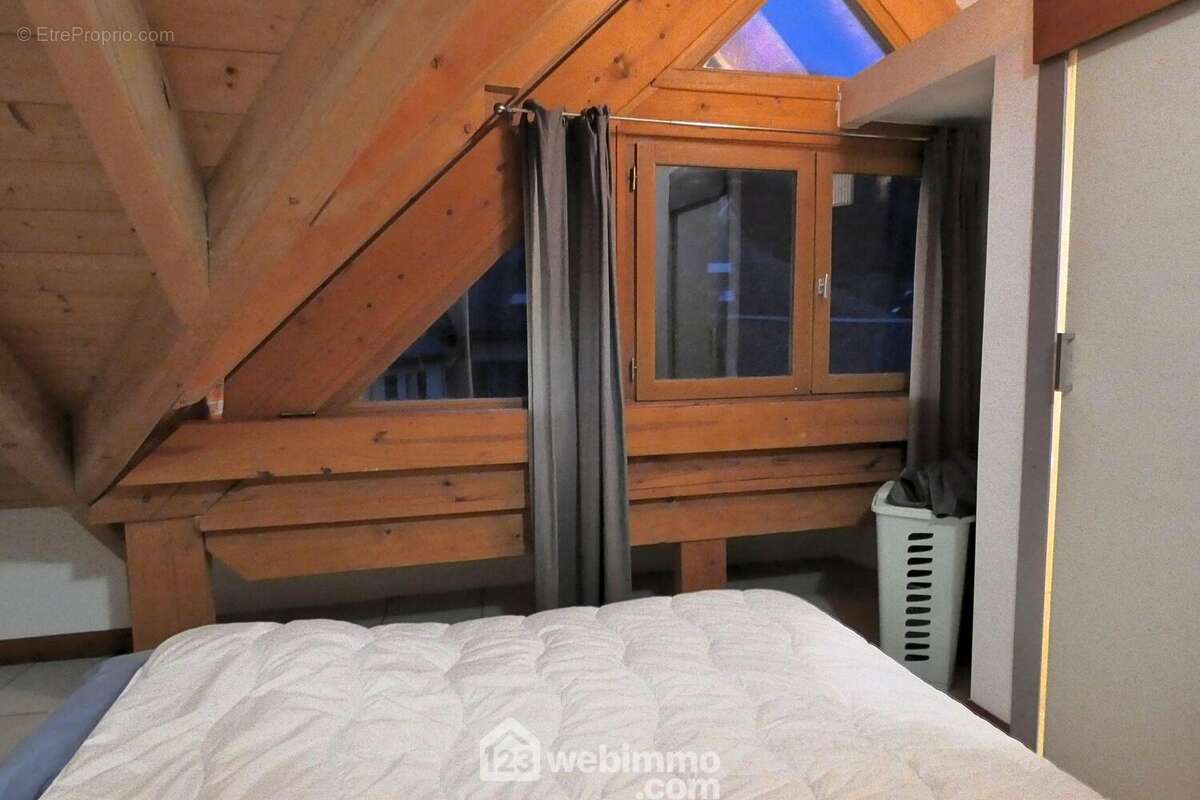 Une chambre - Appartement à SEYTHENEX