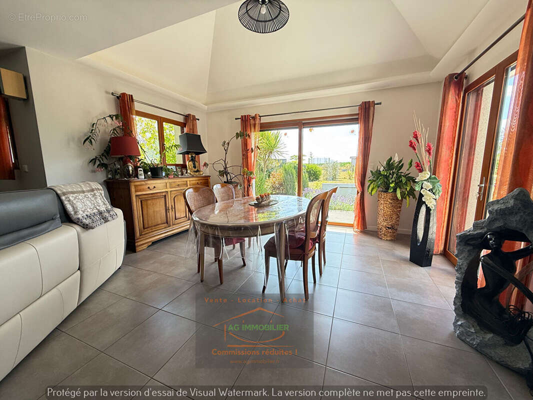 Maison à MONTAUBAN-DE-BRETAGNE