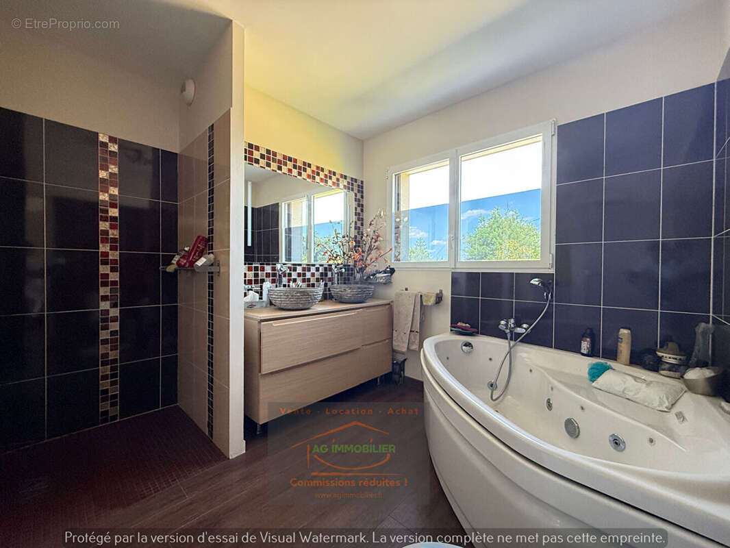 Maison à MONTAUBAN-DE-BRETAGNE