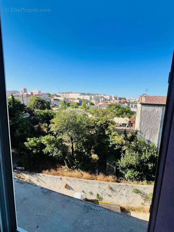 Appartement à MARSEILLE-14E