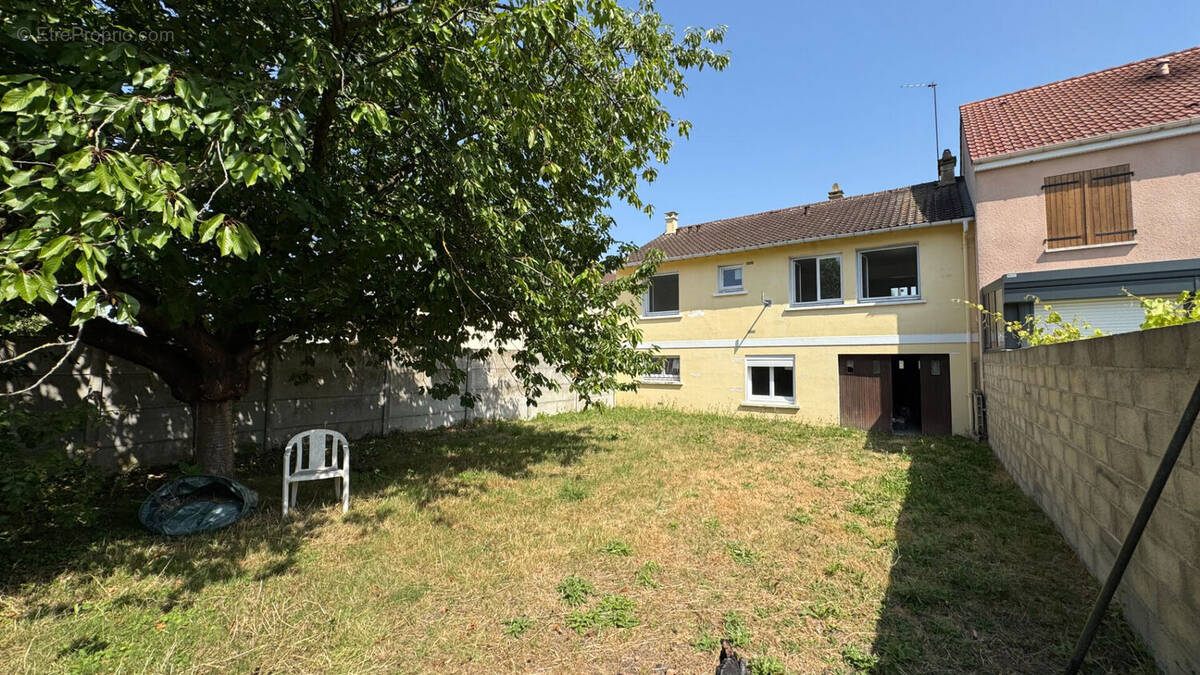 Maison à VILLEPARISIS