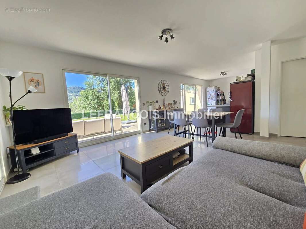 Maison à PEYMEINADE