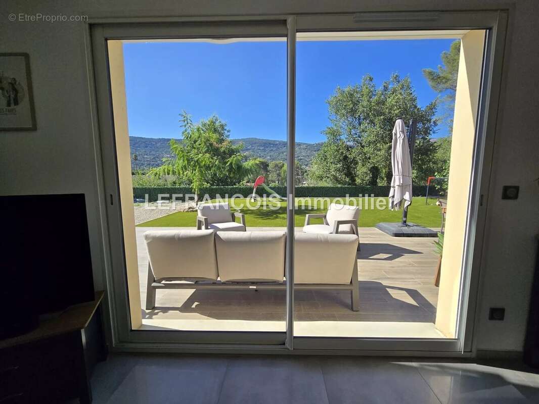 Maison à PEYMEINADE