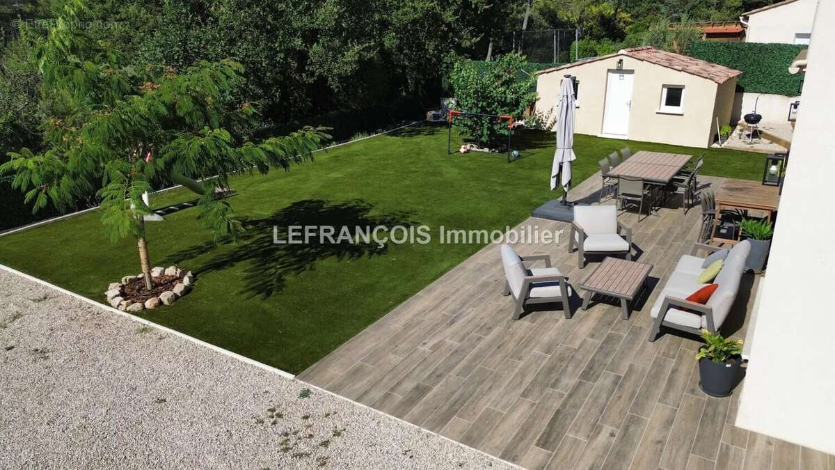 Maison à PEYMEINADE