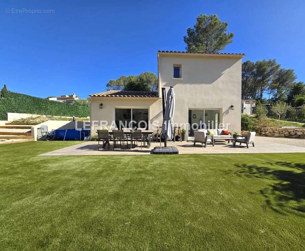 Maison à PEYMEINADE