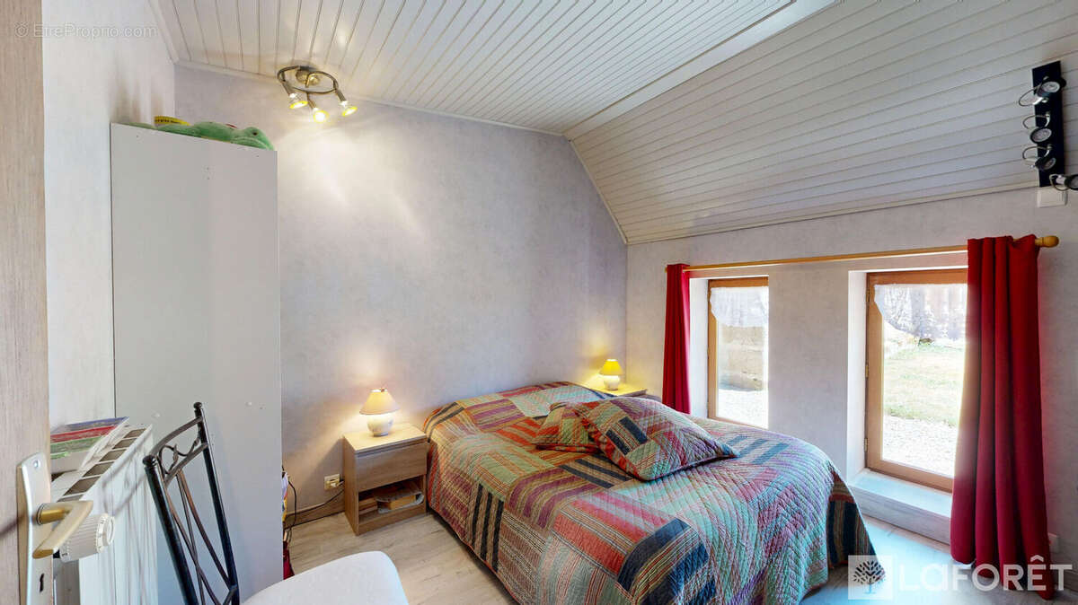 Maison à AUTRY-ISSARDS