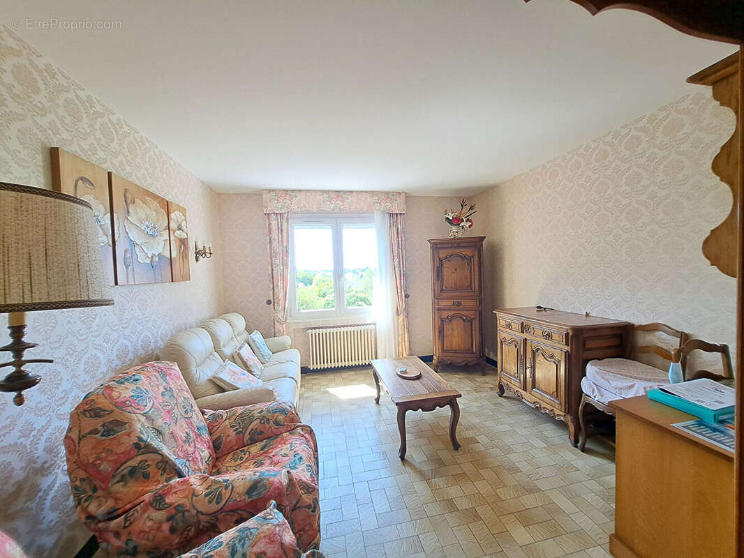 Maison à CHATELLERAULT