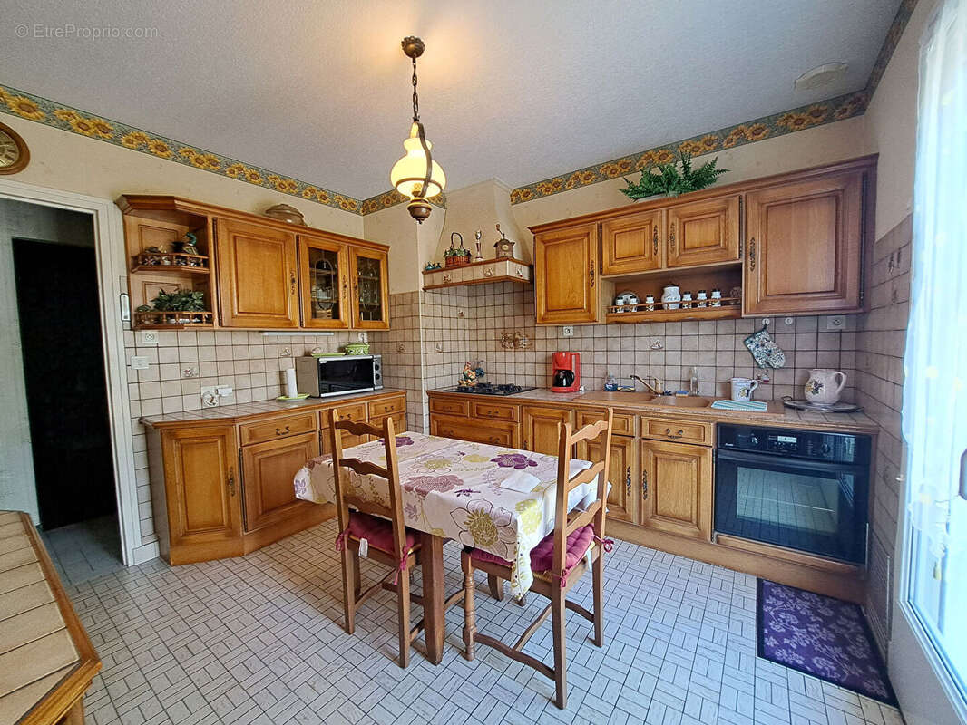 Maison à CHATELLERAULT