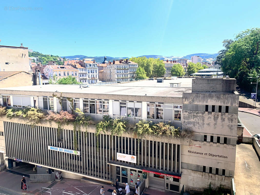 Appartement à SAINT-ETIENNE