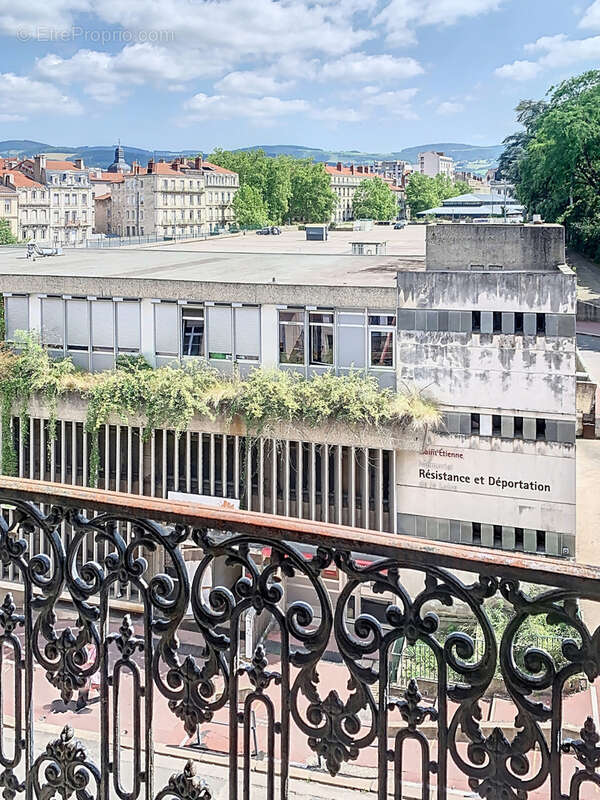 Appartement à SAINT-ETIENNE