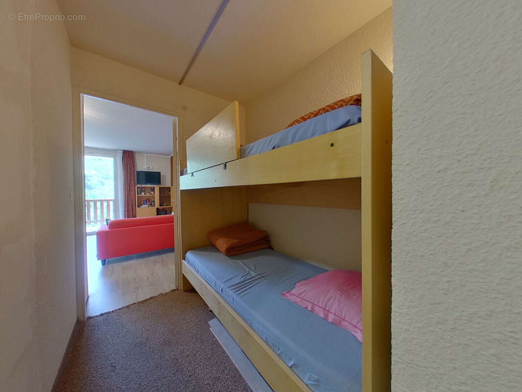 Appartement à ENCHASTRAYES