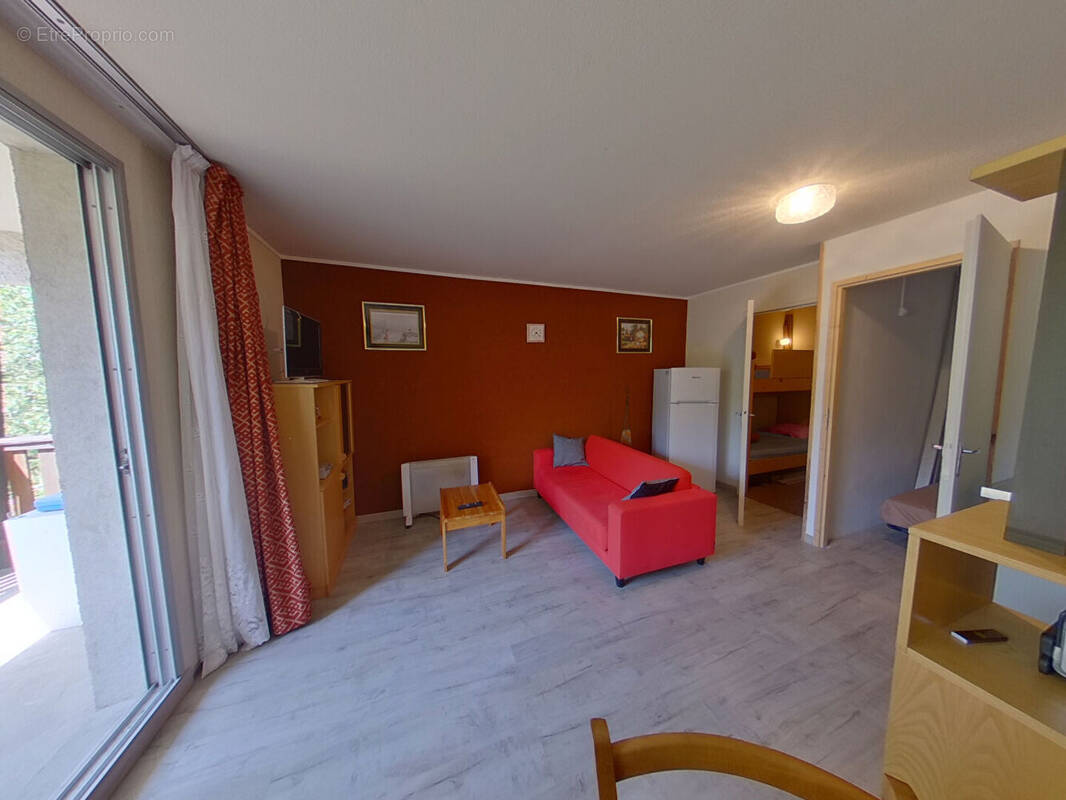 Appartement à ENCHASTRAYES