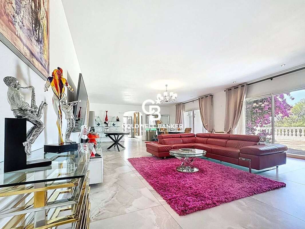 Maison à PUGET-SUR-ARGENS