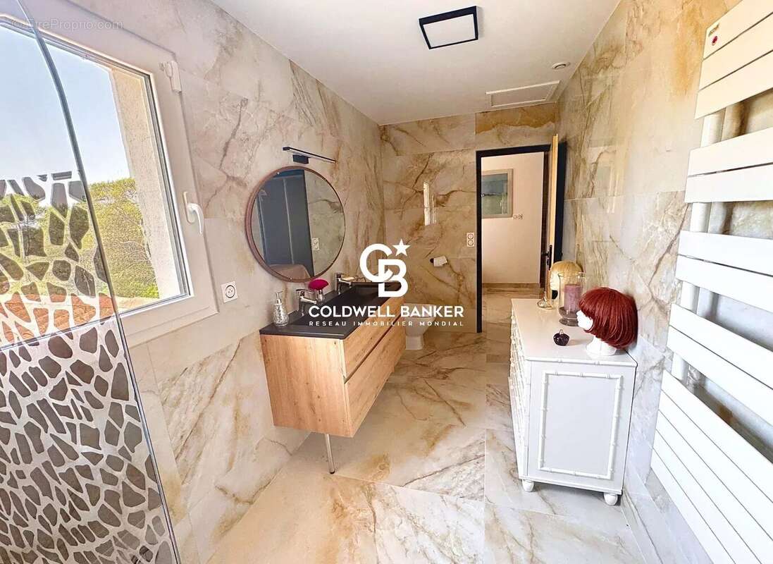 Maison à PUGET-SUR-ARGENS