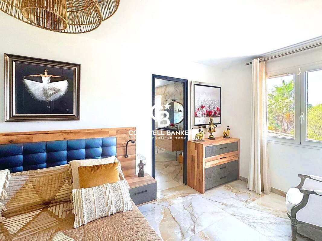 Maison à PUGET-SUR-ARGENS